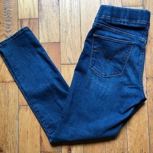 Levi’s pull-on skinny jeans W-29 L-32